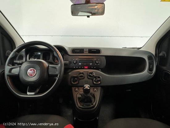 Fiat Panda 1.2 Lounge 51kW 69CV 5p. - Vélez