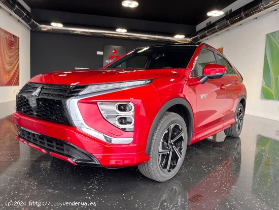  Mitsubishi Eclipse Cross 2.4 PHEV Kaiteki+ Auto 4WD 4 X4 ETIQUETA 0 - Ourense 