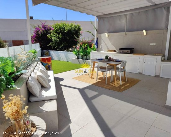 Villa en alquiler en Torrevieja (Alicante)