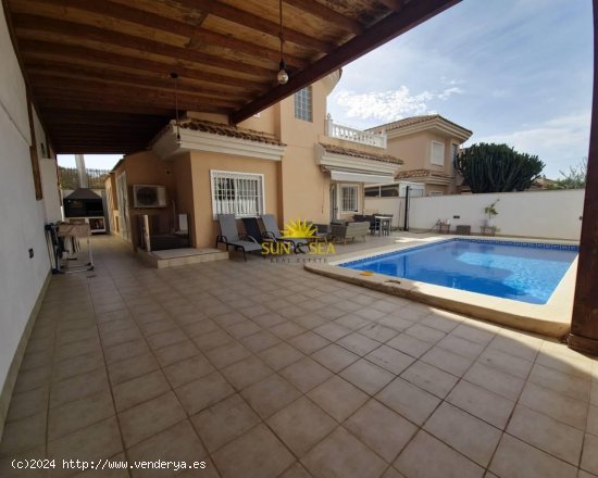 Villa en alquiler en Torrevieja (Alicante)