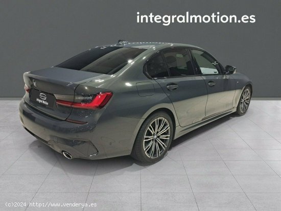 BMW Serie 3 320d - 