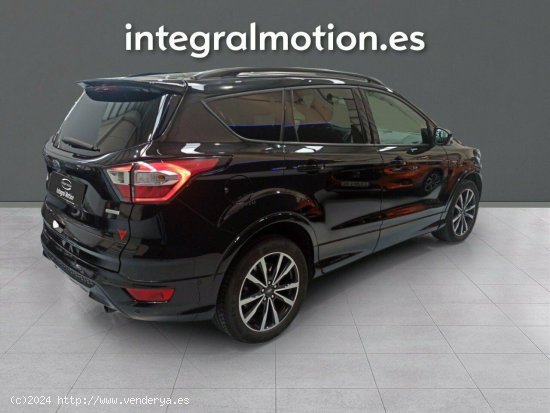 Ford Kuga 1.5 EcoBoost 110kW 4x2 ST-Line - 