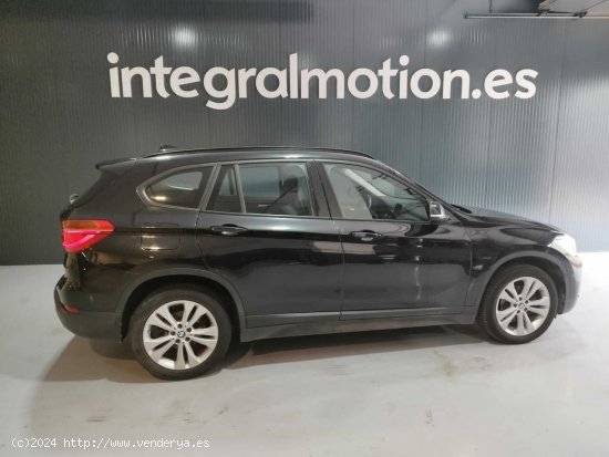 BMW X1 sDrive18i - 