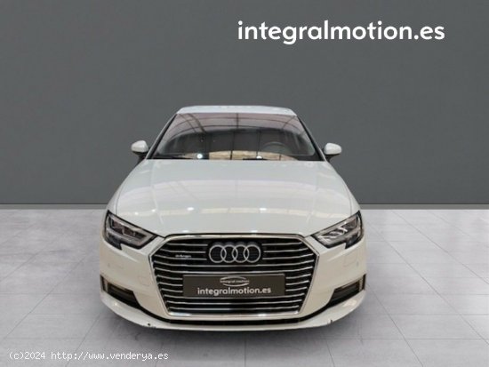 Audi A3 Sportback S line 40 e-tron 150kW S tron - 