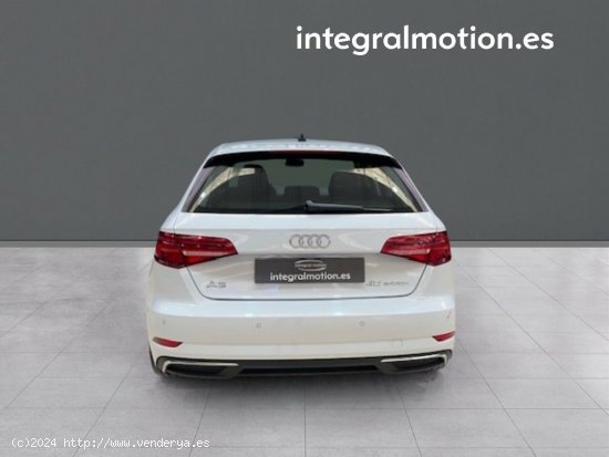 Audi A3 Sportback S line 40 e-tron 150kW S tron - 