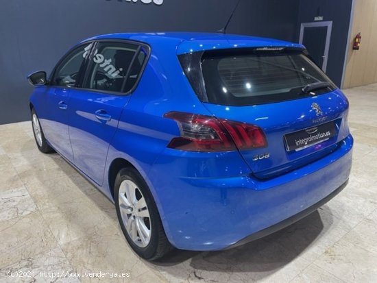 Peugeot 308 5p Allure Pack BlueHDI 130 S&S - 