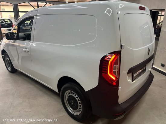 Renault Kangoo Furgón COMBI AUTHENTIC - Montaña los Vélez