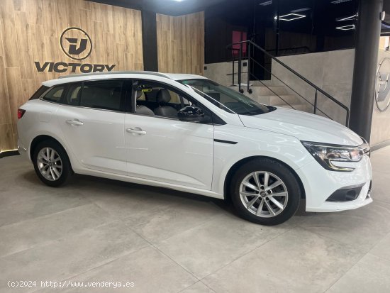 Renault Megane Business Blue dCi 81 kW (110CV) - Montaña los Vélez