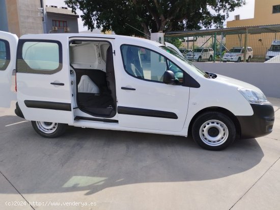 Citroën Berlingo  Furgon L1 1.6 HDI 75CV MT5 E6 Nacional Certificado en km y carrocería - Malaga