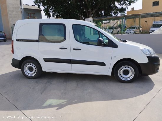 Citroën Berlingo  Furgon L1 1.6 HDI 75CV MT5 E6 Nacional Certificado en km y carrocería - Malaga