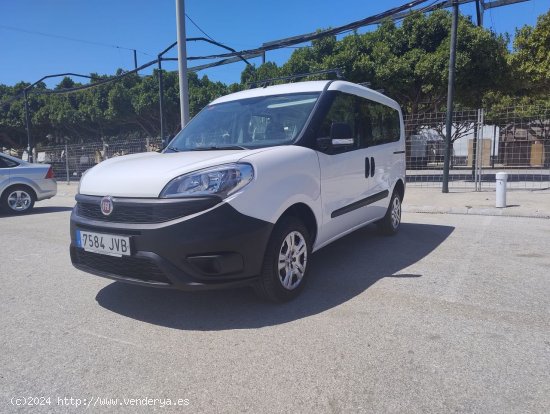  Fiat Doblò Panorama 1.3 JTD 90 CV CERTIFICADO DE KILOMETROS Y CARROCERIA - Malaga 