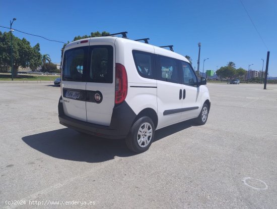 Fiat Doblò Panorama 1.3 JTD 90 CV CERTIFICADO DE KILOMETROS Y CARROCERIA - Malaga