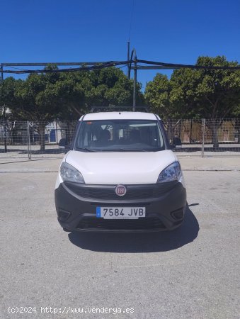 Fiat Doblò Panorama 1.3 JTD 90 CV CERTIFICADO DE KILOMETROS Y CARROCERIA - Malaga