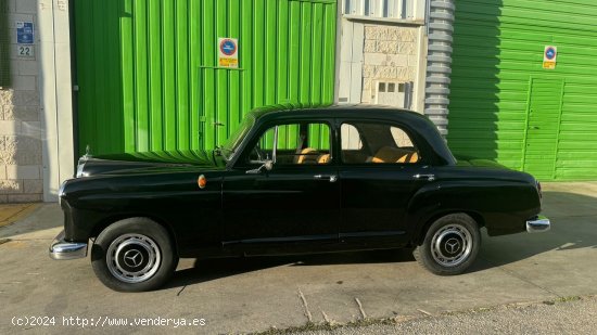  Mercedes 180 mercedes benz ponton 1966 CERTIFICADO DE KILOMETROS Y CARROCERIA - Malaga 