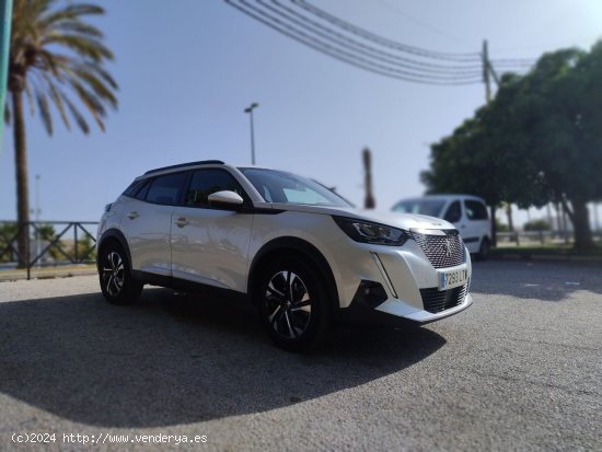 Peugeot 3008 1.5L BlueHDi 96kW 130CV SS Allure CERTIFICADO DE KILOMETROS Y CARROCERIA - Malaga