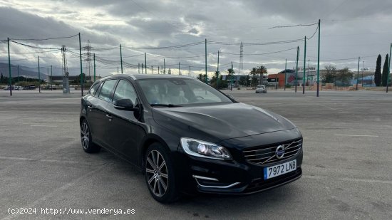  Volvo V60 TWIN ENGINE HIBRIDO ENCUFABLE DIESEL CERTIFICADO DE KILOMETROS Y CARROCERIA - Malaga 