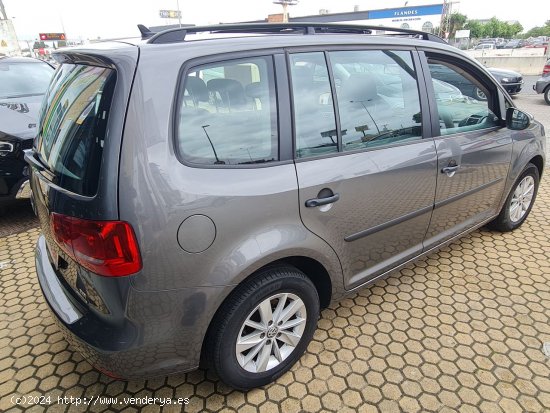 Volkswagen Touran 1.6 TDI 105cv Edition Bluemotion Tech 7 PLAZAS - ALACALA DE GUDAIRA