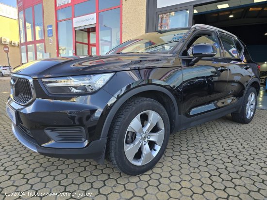 Volvo XC40 2.0 D3 Momentum Pro Auto 5p. - ALACALA DE GUDAIRA