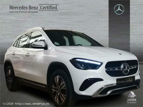 Mercedes GLA 180 - 