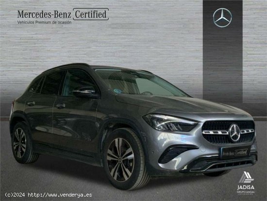 Mercedes GLA 200 - 