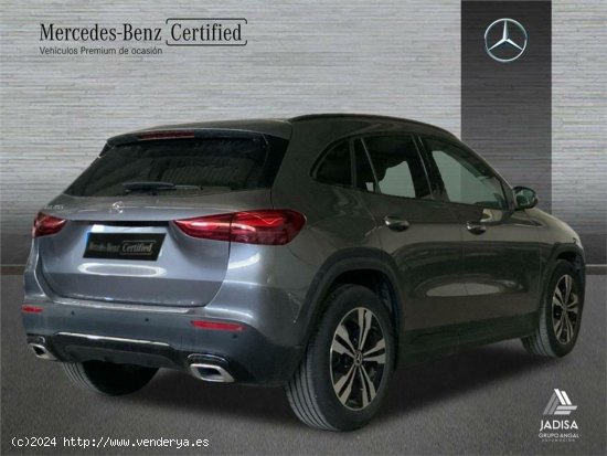 Mercedes GLA 200 - 