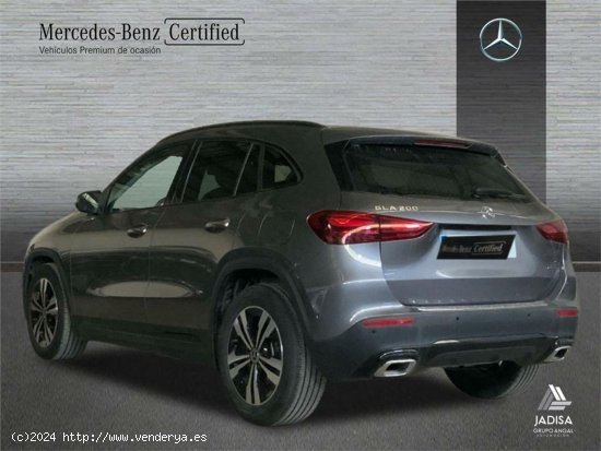 Mercedes GLA 200 - 