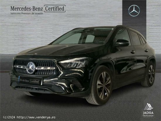 Mercedes GLA 200 - 