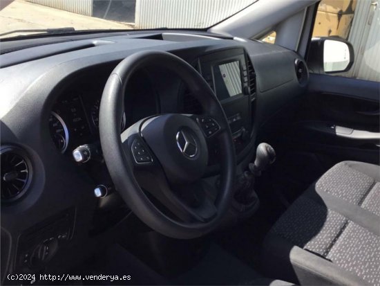 Mercedes Vito 116CDI 120kW furgón Pro larga - 