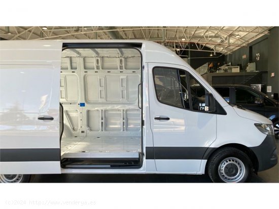 Mercedes Sprinter 311 CDI MEDIO 3.5T T. ALTO - Massanassa