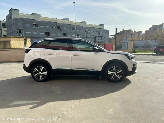 Peugeot 3008 1.5 BlueHDi 96kW (130CV) S&S Allure EAT8 - Parla