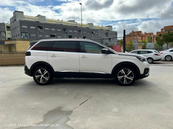 Peugeot 5008 Allure BlueHDi 96kW (130CV) S&S EAT8 - Parla