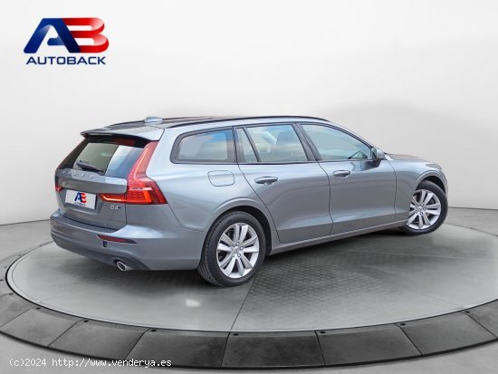 Volvo V60 2.0 D4 Momentum Auto - Navalcarnero