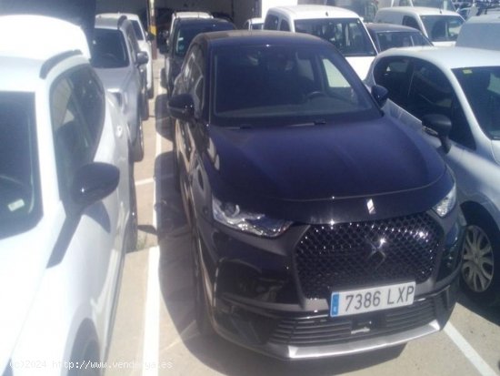 DS Automobiles DS 7 Crossback 1.6 ETENSE 300 PERF LINE AUTO 4WD 5P - Ponteareas