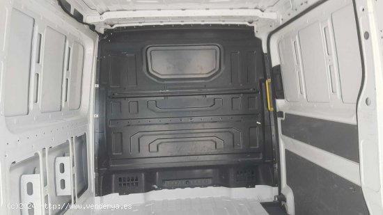 Volkswagen Crafter 35 FG BATALLA MEDIA L3 H2 2.0 TDI 140 CV - Ponteareas