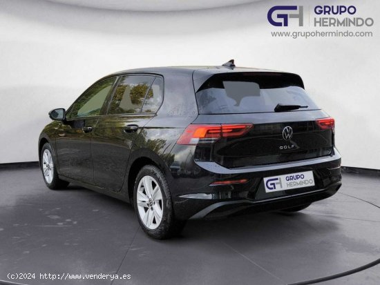 Volkswagen Golf VIII LIFE 2.0 TDI 150 CV DSG - Ponteareas