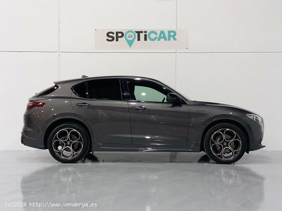 Alfa Romeo Stelvio  2.2 Diésel 154kW (210CV)  Q4 Veloce - 