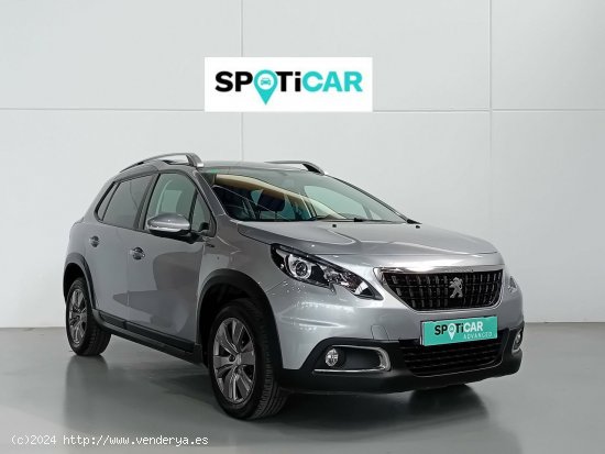 Peugeot 2008   PureTech 110 S&S 6 Vel. MAN Signature - 