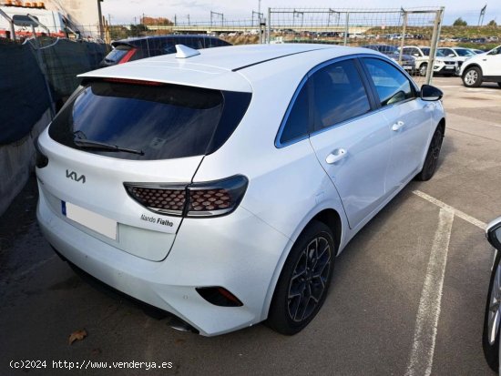 Kia Ceed 1.0 TGDi Style Edition 100Cv 5p - Rubí