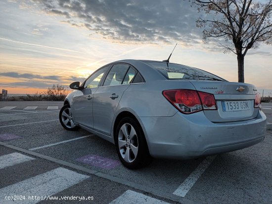 Chevrolet Cruze  2.0 - Madrid