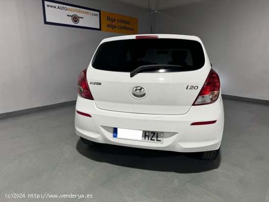 Hyundai i20 1.2 84cv essence gasolina - Paterna