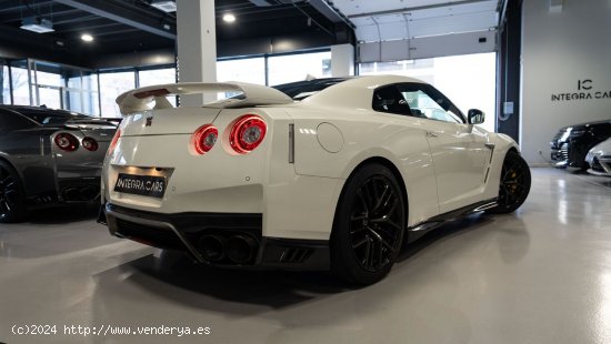 Nissan GT-R NISSAN GT-R 3.8G V6 Black Edition - Sabadell