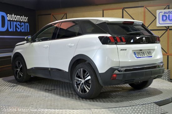 Peugeot 3008   1.2 PURETECH 96KW 130CV ALLURE SS - 