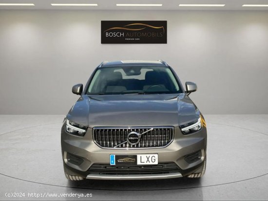 Volvo XC40 Recharge PHEV T4 Core 211cv - Vilassar de Dalt