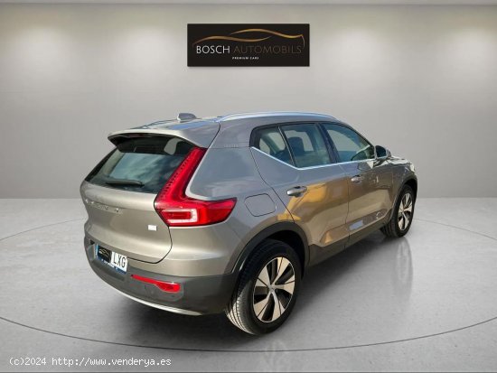 Volvo XC40 Recharge PHEV T4 Core 211cv - Vilassar de Dalt