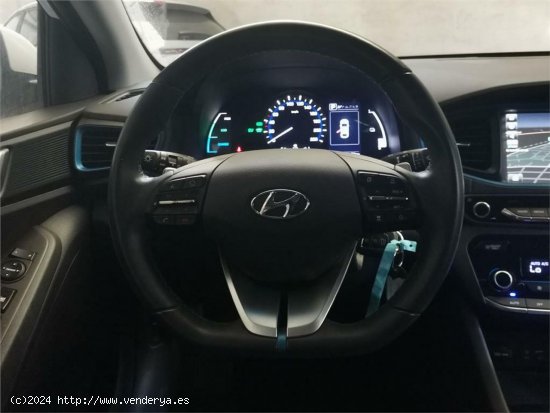 Hyundai IONIQ 1.6 GDI HEV Klass DCT - 