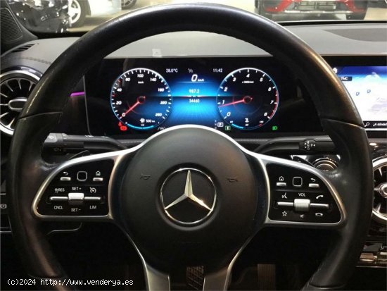 Mercedes CLA 180 - 