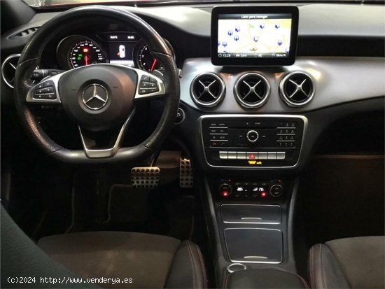 Mercedes GLA 180 - 