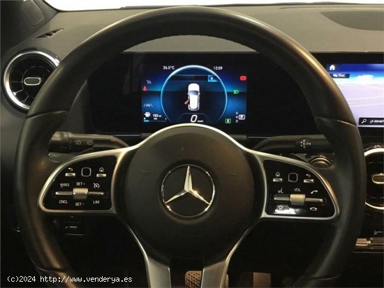 Mercedes GLA 180 - 