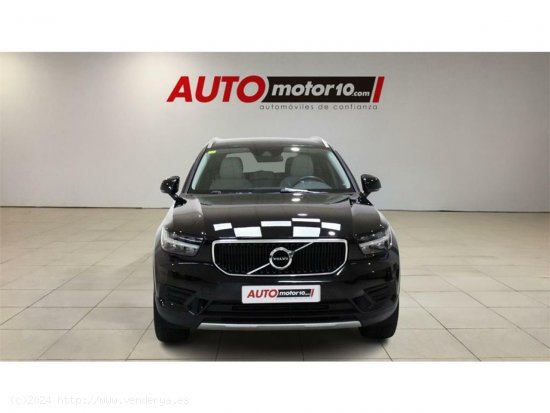 Volvo XC40 2.0 D3 AWD Momentum Auto - 