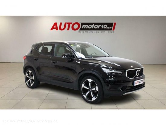 Volvo XC40 2.0 D3 AWD Momentum Auto - 